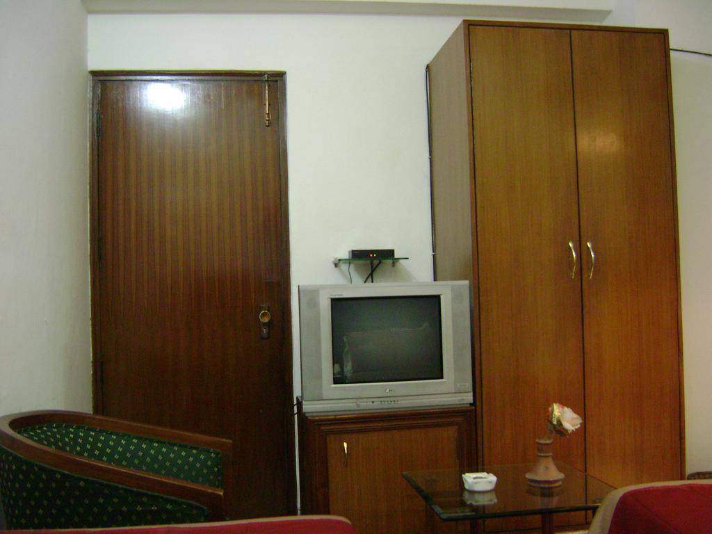 The Royal Residency Hotel Ню Делхи Екстериор снимка