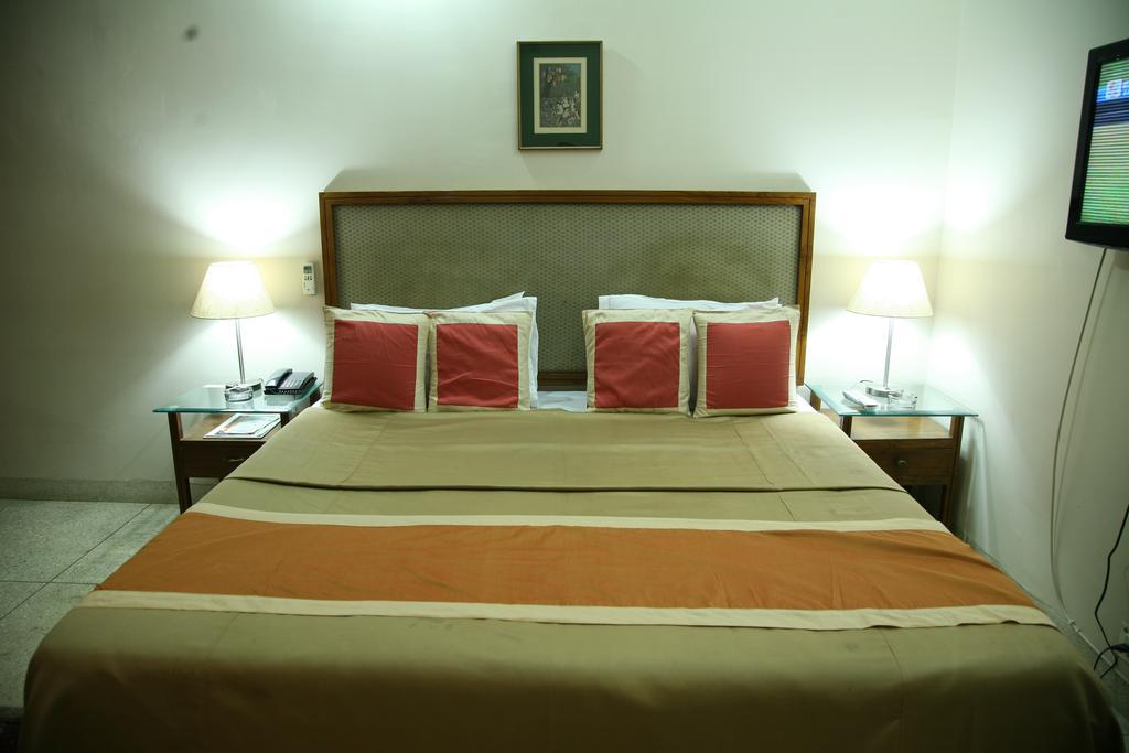 The Royal Residency Hotel Ню Делхи Екстериор снимка